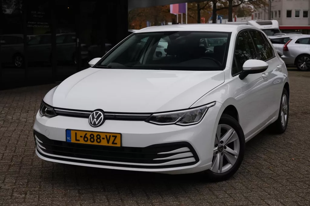Volkswagen Golf 1.0 TSI Life/ACC/Winterpakket/Carplay/Sfeer/Lane