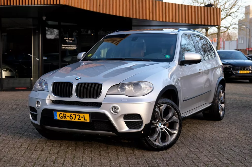 BMW X5 XDrive30d High Executive|Rijklaar!|Pano|ACC|Keyless|Camera|Standkachel|Trekhaak|Youngtimer