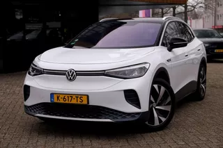 Volkswagen ID.4 Life 77 kWh ACC Winterpakket Lane Assist Camera Carplay Standkachel Stuurwielverwarming Stoelverwarming