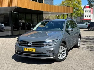 Volkswagen Tiguan 1.5 TSI Life|Rijklaar!|ACC|Trekhaak|Carplay|1e Eigenaar|Goed onderhouden