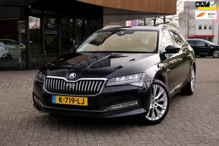 Skoda Superb Combi 1.5 TSI ACT Business Edition|Rijklaar!|ACC|Trekhaak|Camera|Canton|Carplay|Alcantara