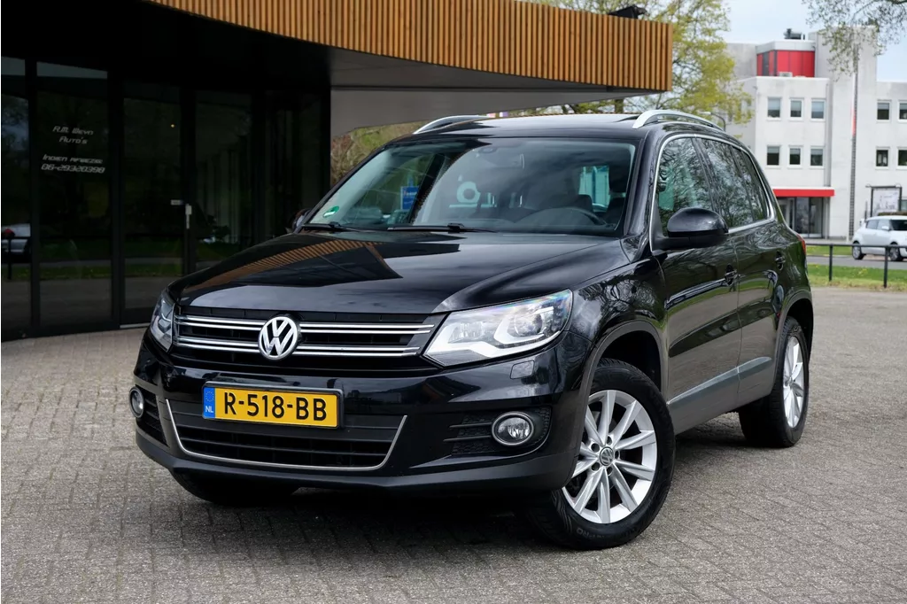 Volkswagen Tiguan 1.4 TSI Sport&amp;Style 4Motion|Rijklaar!|200PK|Pano|Camera|Carplay|Stoelverwarming