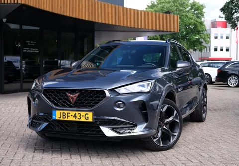 Cupra Formentor 1.4 e-Hybrid VZ Performance|Rijklaar!|ACC|Camera|Stoel+Stuurverwarming|Lane|Carplay|Standkachel|