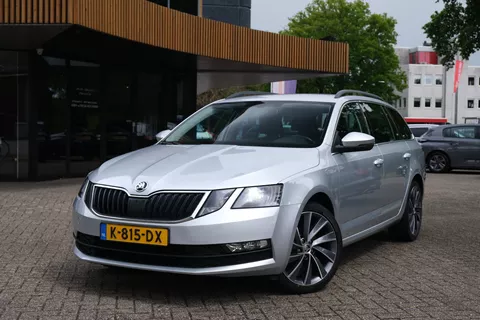 Skoda Octavia Combi 1.0 TSI Greentech Business Edition|Rijklaar!|Trekhaak|Stoelverwarming|Carplay/AndroidAuto|