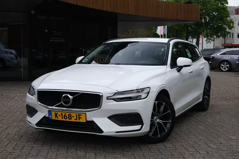 Volvo V60 2.0 B3 Momentum|Rijklaar!|PilotAssist|ACC|Camera|Stuur+Stoelverwarming|BLIS|Trekkhaak|Carplay