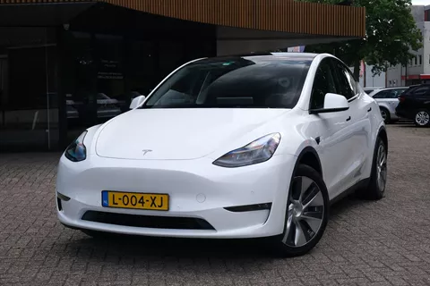 Tesla Model Y Long Range AWD 75 kWh|Rijklaar!|SoH91%|FSD3|Pano|Trekhaak|Warmtepomp|INCL.BTW