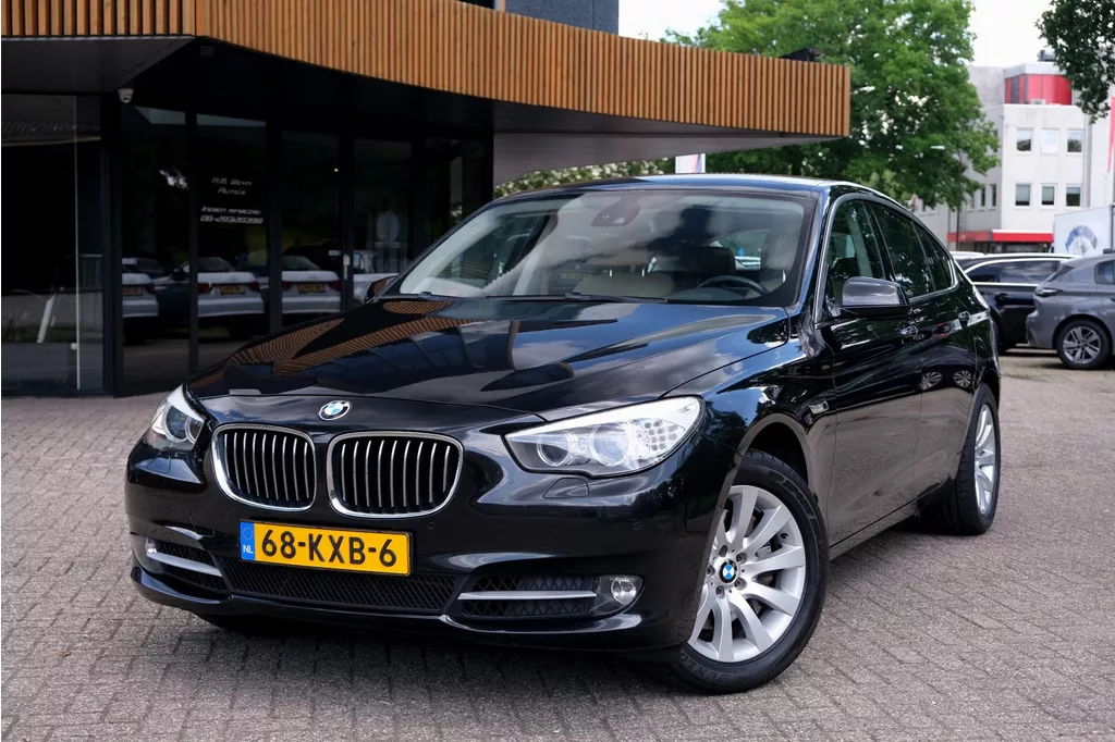 BMW 5-serie Gran Turismo 535i High Executive|Rijklaar!|HUD|Camera|Stuurwielverwarming|Xenon|LaneAssist|Youngtimer|