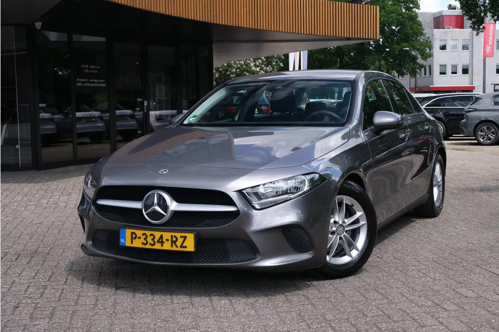 Mercedes-Benz A-klasse 180|Rijklaar!|Camera|Apple Carplay|Android Auto|LaneAssist|Regensensor