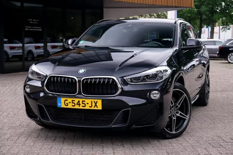 BMW X2 SDrive20i High Executive|Rijklaar!|M-Pakket|HUD|Trekhaak|Stoelverwarming|Schintzler