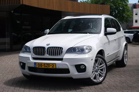 BMW X5 XDrive50i High Executive 4.4V8|M-pakket|7-Zits|ACC|Pano|Lane|Standkachel|Keyless
