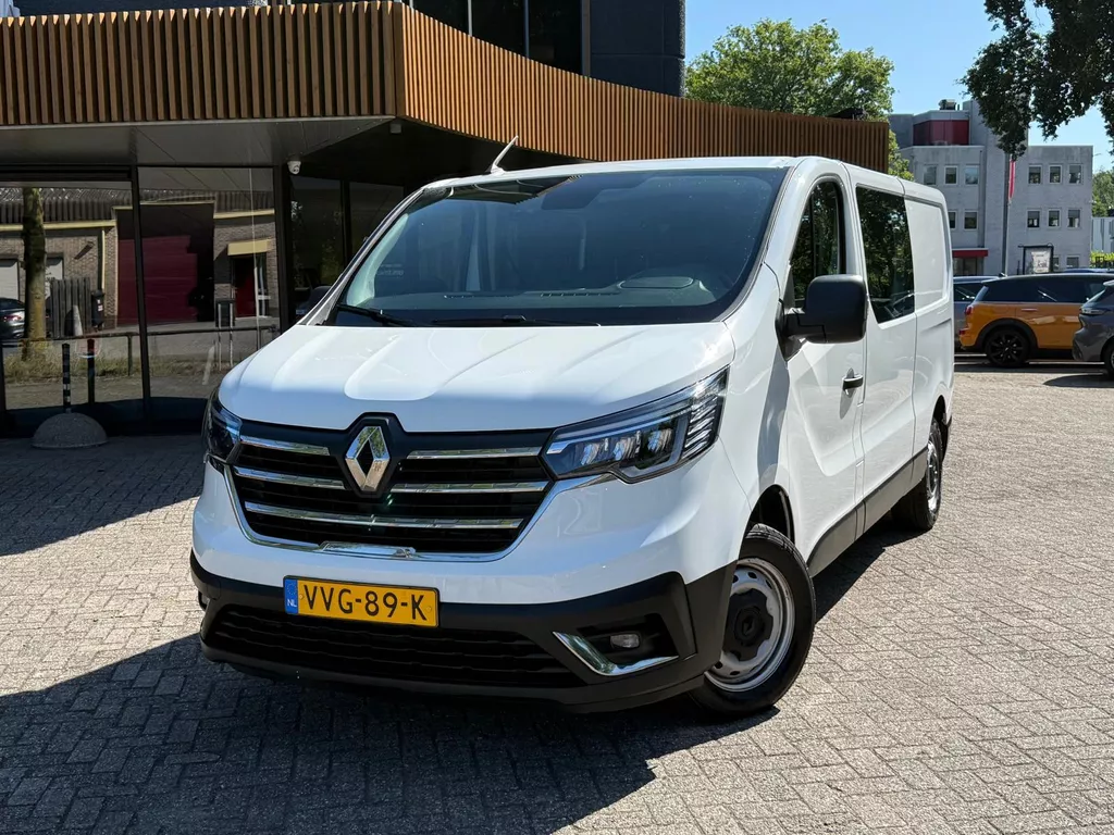 Renault Trafic 2.0 dCi 130 T29 L2H1 DC Comfort|EXCL.BTW|Rijklaar!|6-Zits|Carplay|Trekhaak|LED|