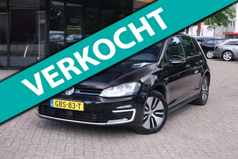 Volkswagen GOLF 1.4 TSI GTE|Rijklaar!|SoH90%|Pano|ACC|Trekhaak|Carplay|AndroidAuto|Stoelverwarming|Goed onderhouden!