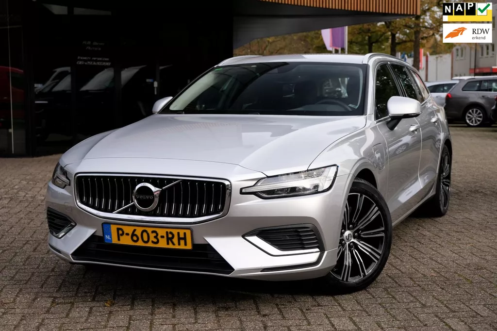 Volvo V60 2.0 T6 Plug-in hybrid AWD Essential Bright/ACC/Autopilot/Carplay/BLIS/Laneassist