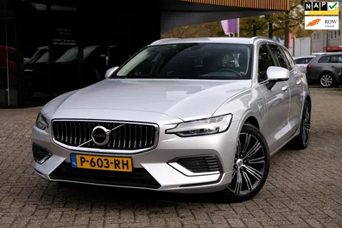 Volvo V60 2.0 T6 Plug-in hybrid AWD Essential Bright/ACC/Autopilot/Carplay/BLIS/Laneassist