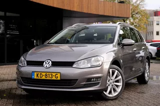 Volkswagen Golf Variant 1.6 TDI Connected Series/Massage/Trekhaak/Carplay/Camera/PDC