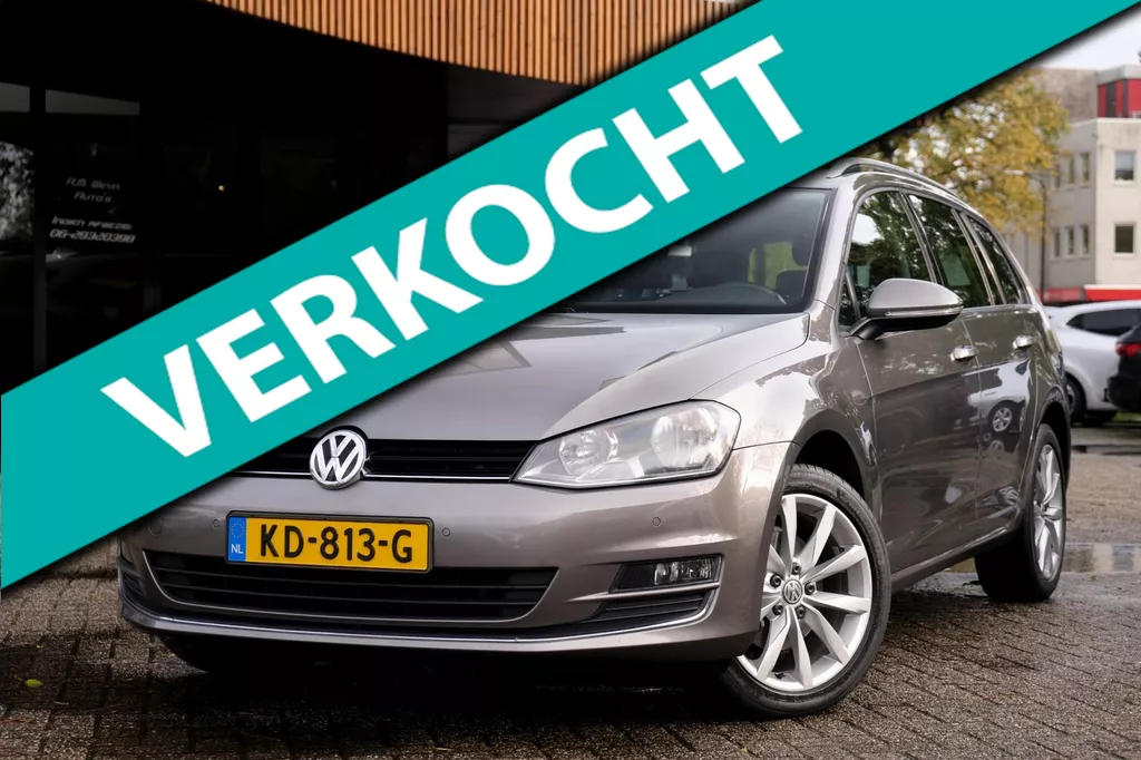 Volkswagen Golf Variant 1.6 TDI Connected Series/Massage/Trekhaak/Carplay/Camera/PDC