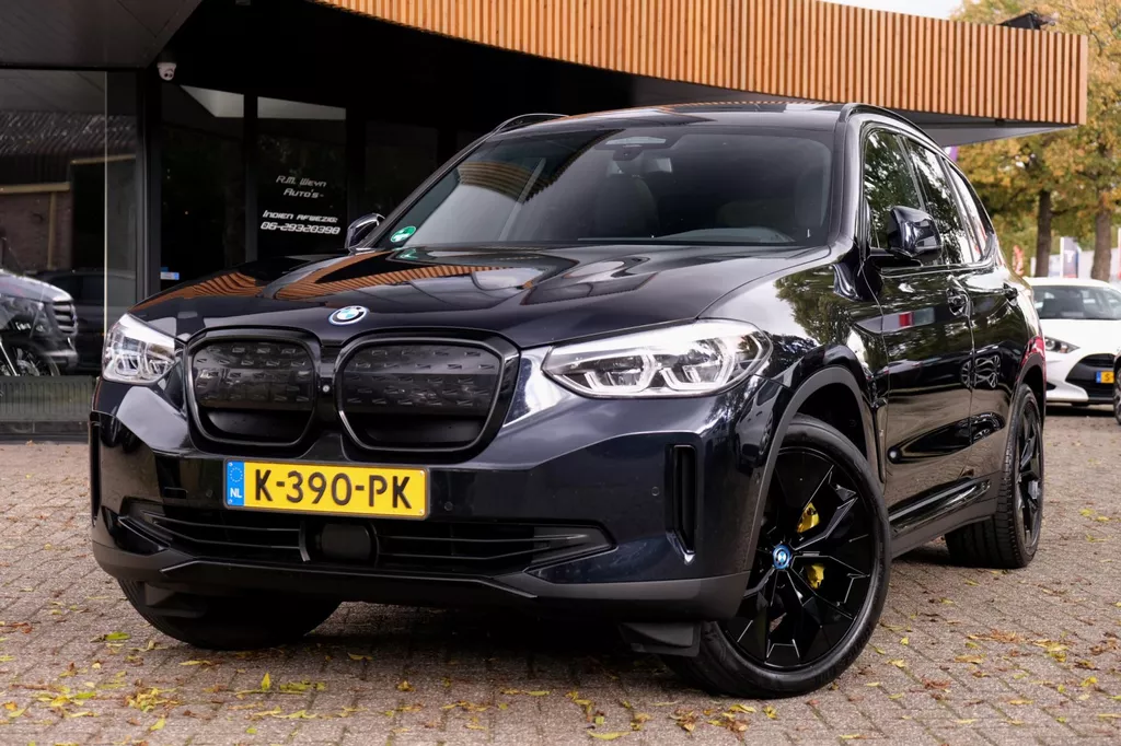 BMW IX3 High Executive 80 kWh/M-Pakket/SoH97%/ACC/Pano/HK/HUD/Trekhaak
