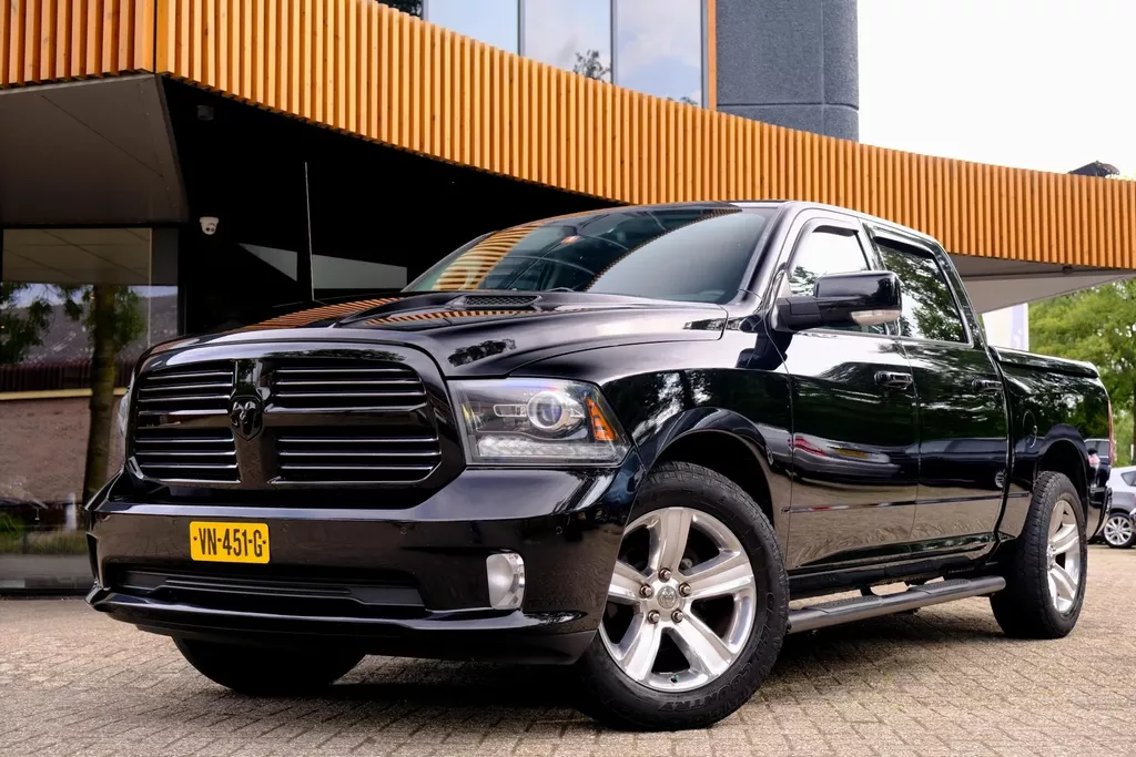 Dodge Ram 1500 5.7 V8 4x4 Crew Cab 5'7 Sport/Excl. BTW/Luchtvering/Schuifdak/Stoelventilatie/Alpine/