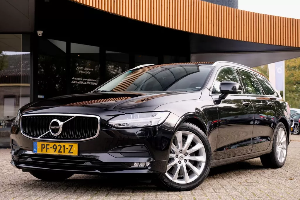 Volvo V90 2.0 T5 Momentum/Autopilot/BLIS/ACC/Carplay/