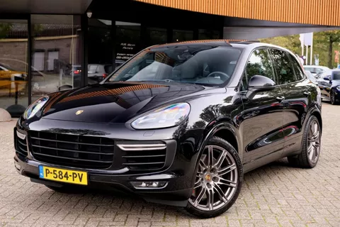 Porsche Cayenne 4.8 Turbo/Sport Chrono/Pano/Bose/Carplay/Trekhaak/