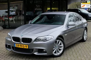 BMW 5-serie 520d Executive/Trekhaak/PDC/Navigatiesysteem Professional/