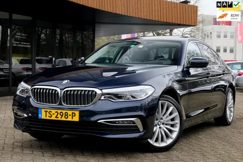 BMW 5-serie 530i High Executive/Schuifdak/Head-Up/Stoelverwarming/