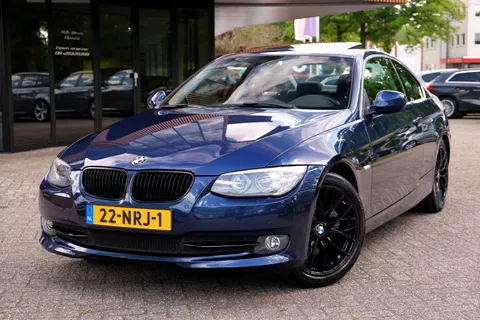 BMW 3-serie Coup&eacute; 325i LCI High Executive/Schuifdak/Xenon/PDC/Dealeronderhouden