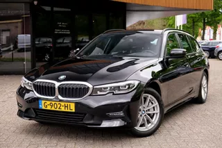 BMW 3-serie Touring 330i Introduction High Executive Edition/Sportstoelen/Leder/Carplay/