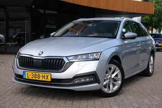 Skoda Octavia Combi 1.0 e-TSI Business Edition Plus/Pano/ACC/Camera/Stuurwielverwarming/Sfeer/Keyless/