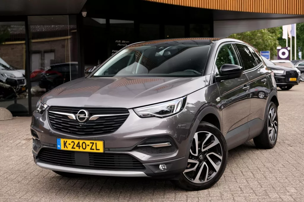Opel Grandland X 1.2 Turbo Ultimate/ACC/Stoelventilatie/Winterpakket/360&deg;/Carplay/LED/Keyless